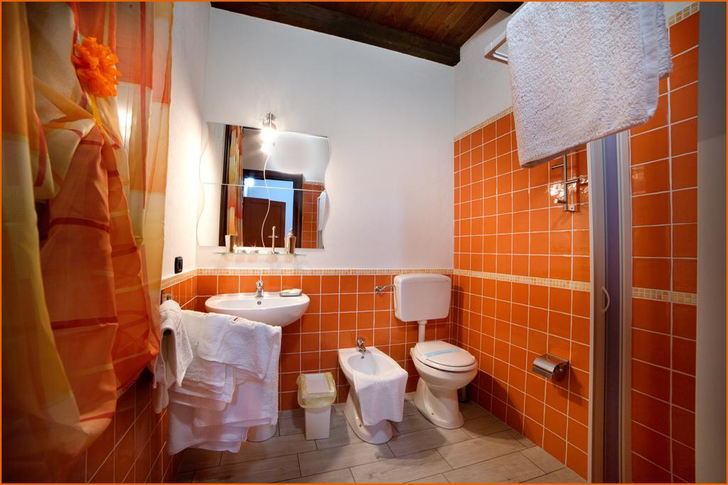 Bed and Breakfast Ai Parchi Dei Parrini Партинико Номер фото
